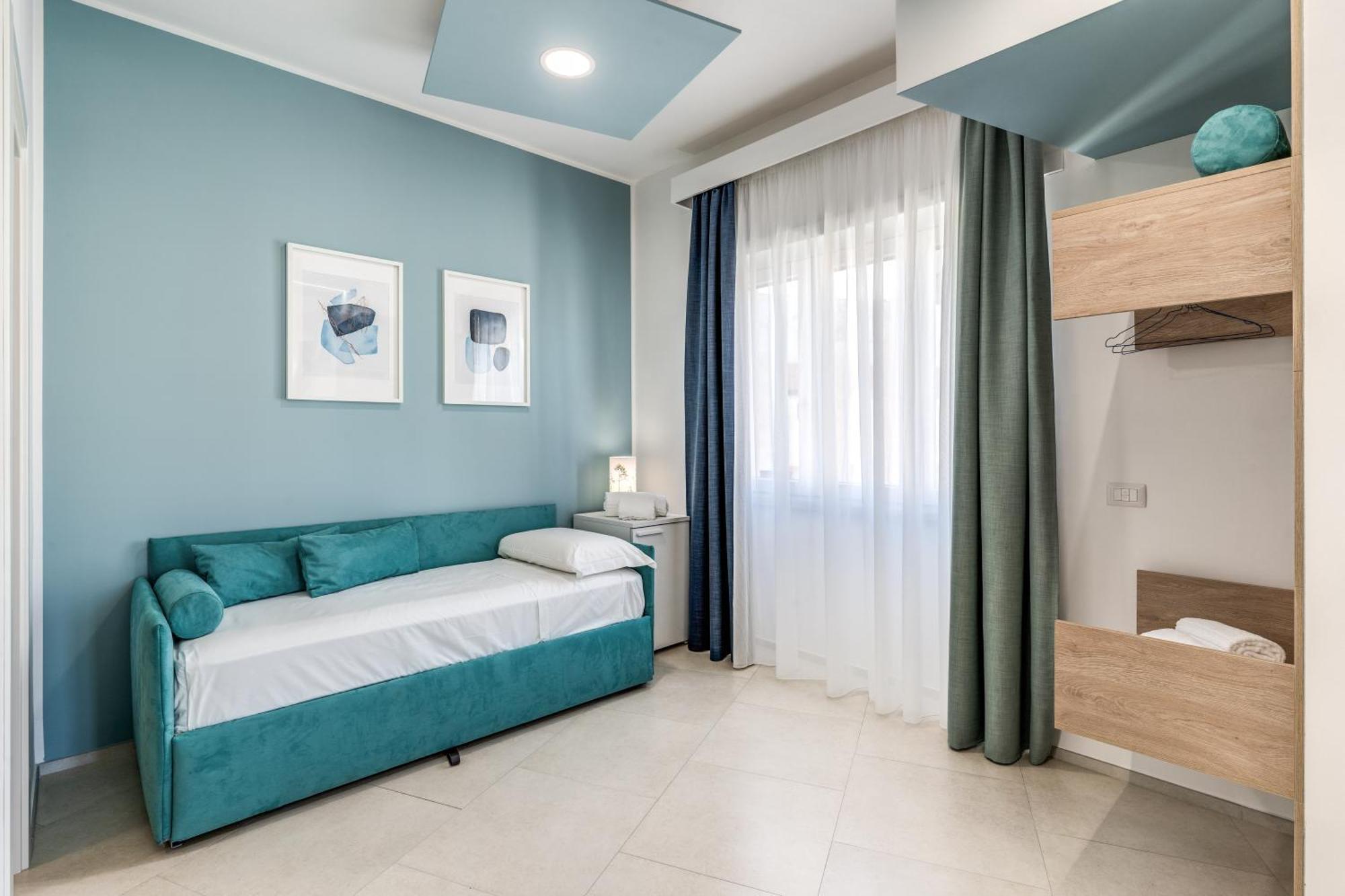 National Square Napoli Hotel Exterior photo