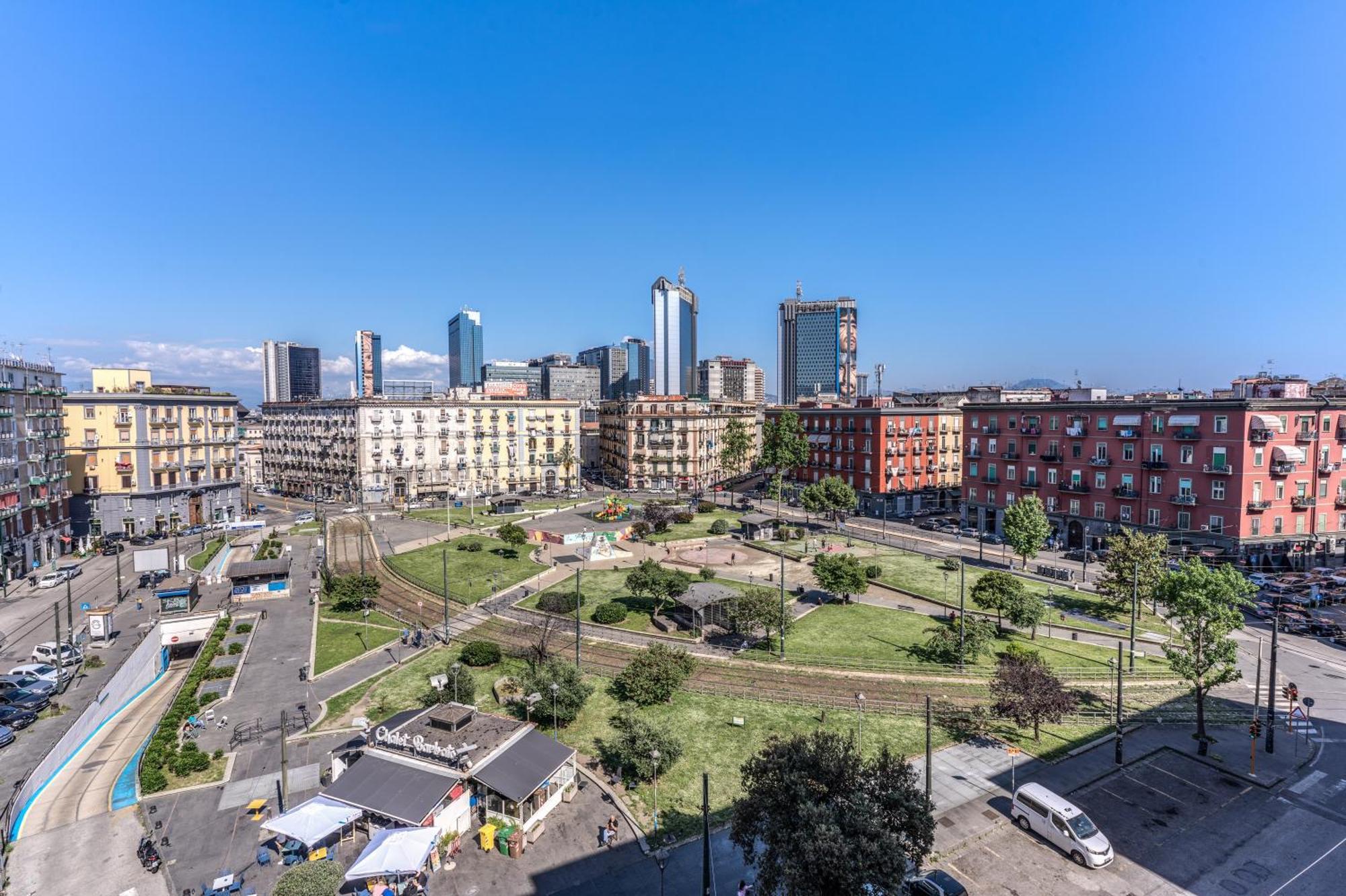 National Square Napoli Hotel Exterior photo